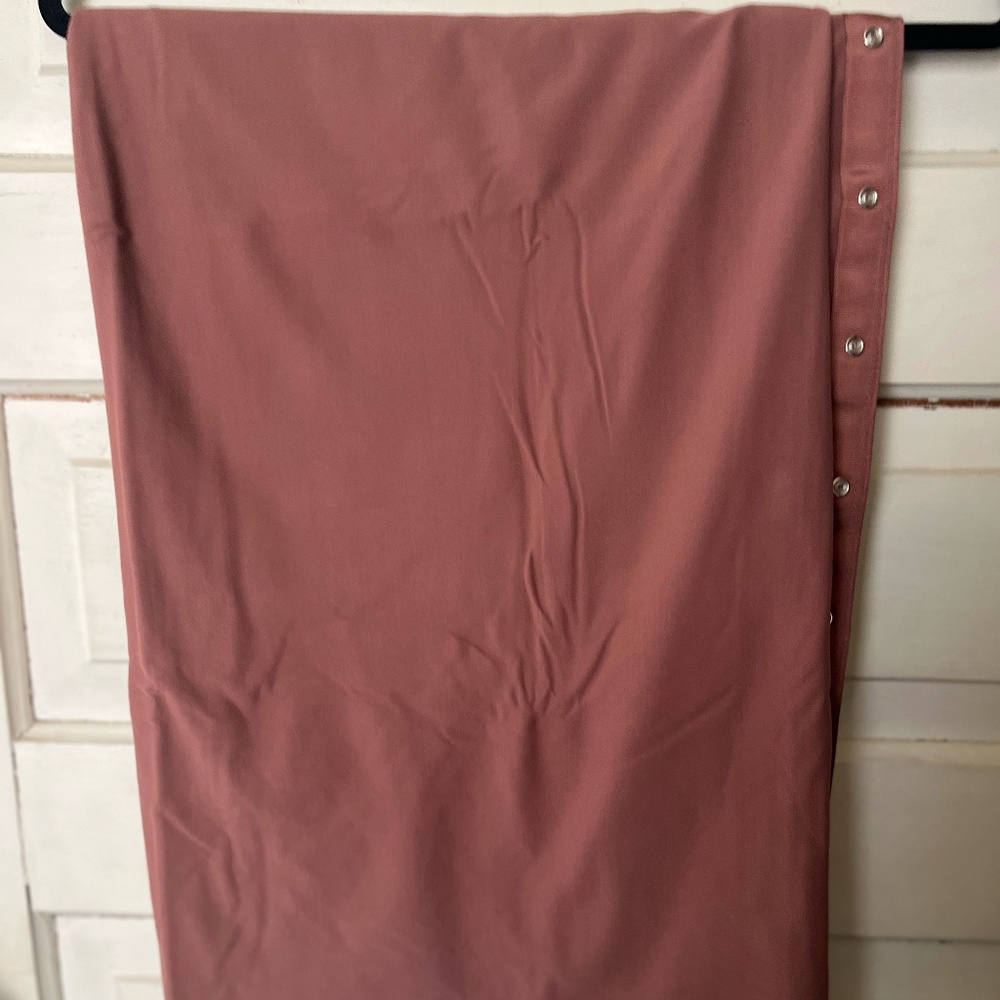 Lululemon snap scarf